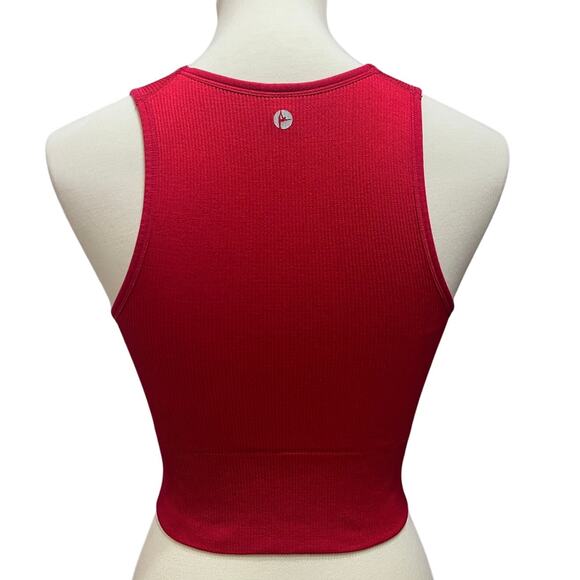 Red Ribbed Seamless Crop Tank Top - Picture 2 of 3